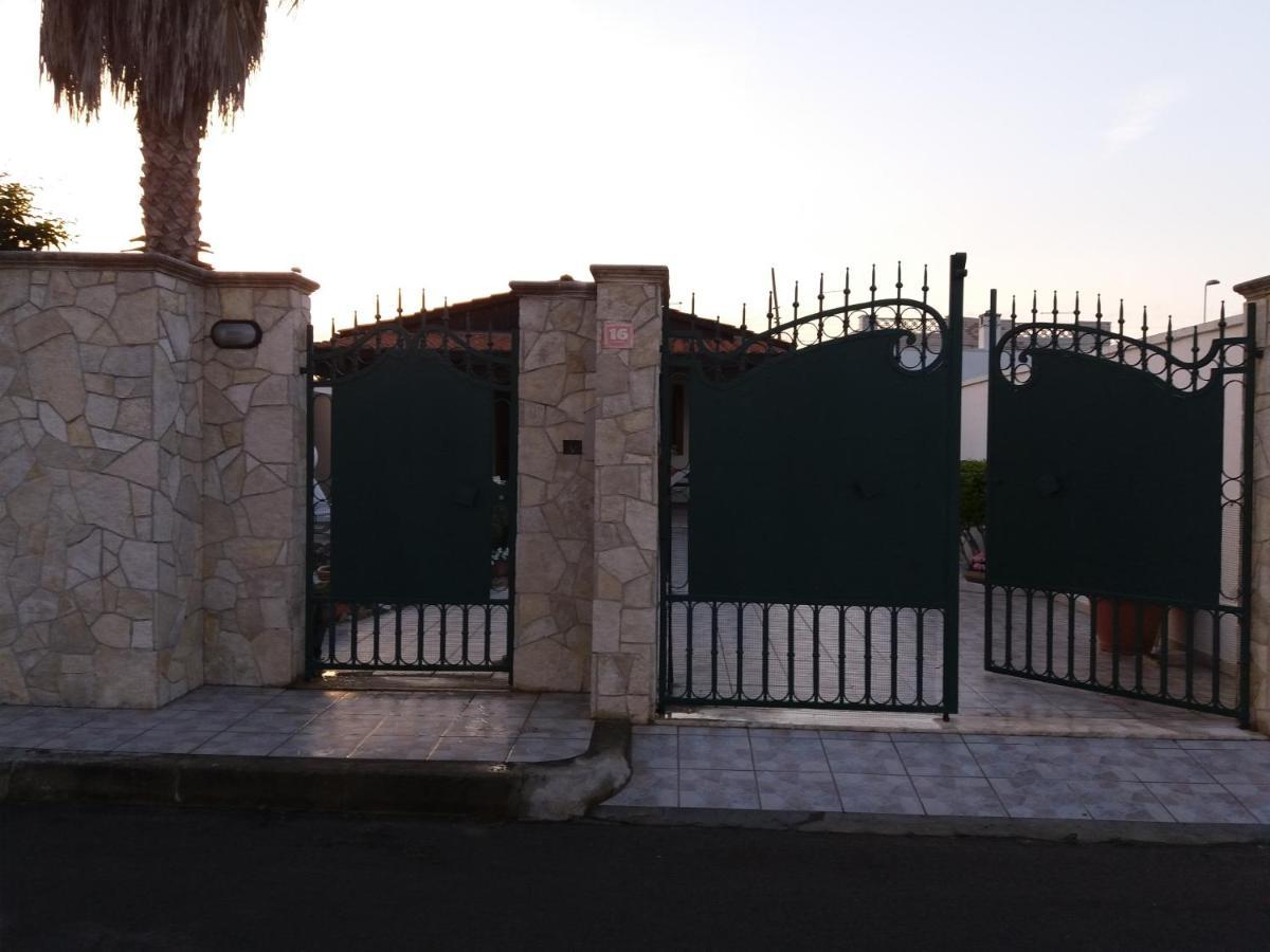 Casetta Dei Geranei Casalabate Εξωτερικό φωτογραφία